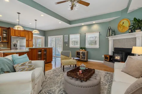 32 Leach Road Kittery ME 03904