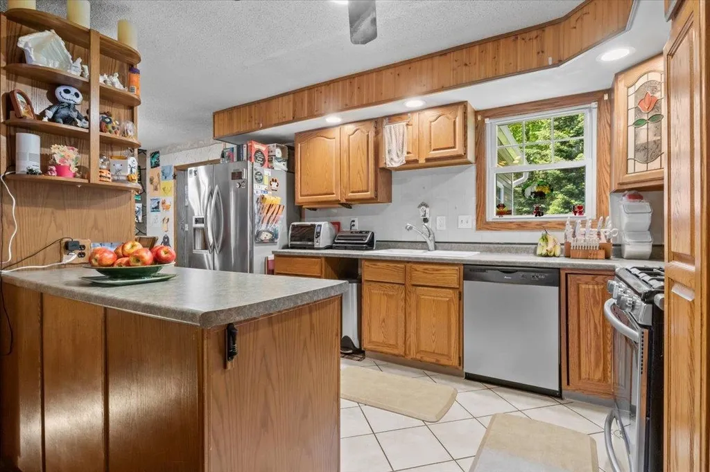 231 James Avenue Burlington VT 05401