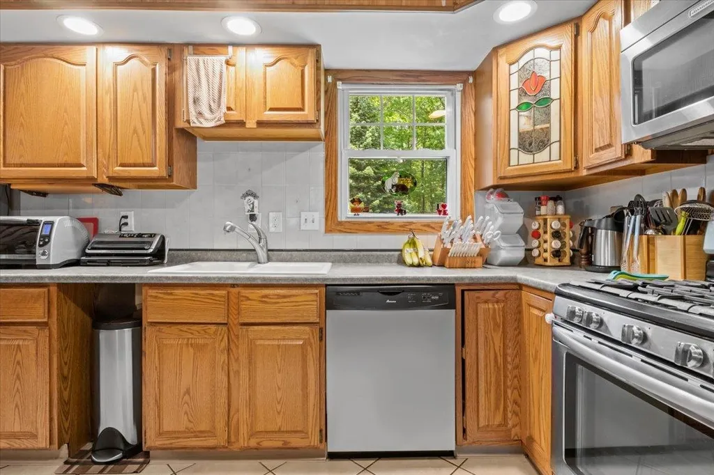 231 James Avenue Burlington VT 05401
