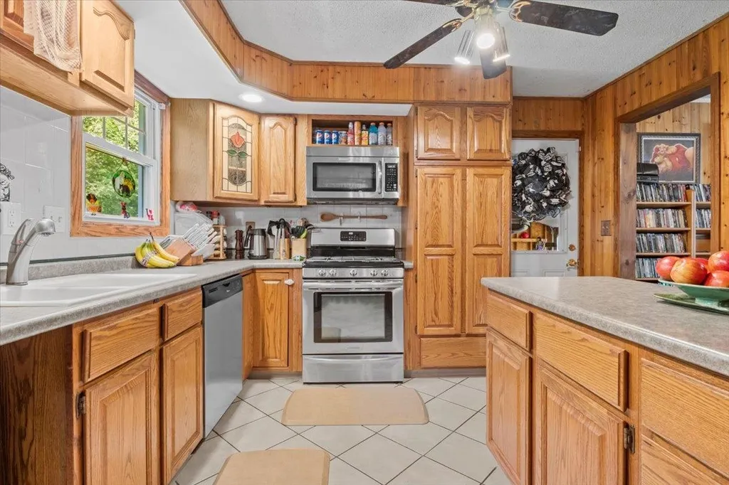 231 James Avenue Burlington VT 05401