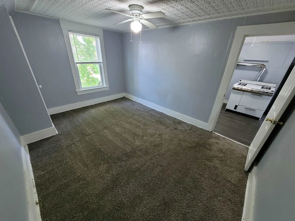 490 Lake Avenue Manchester NH 03103
