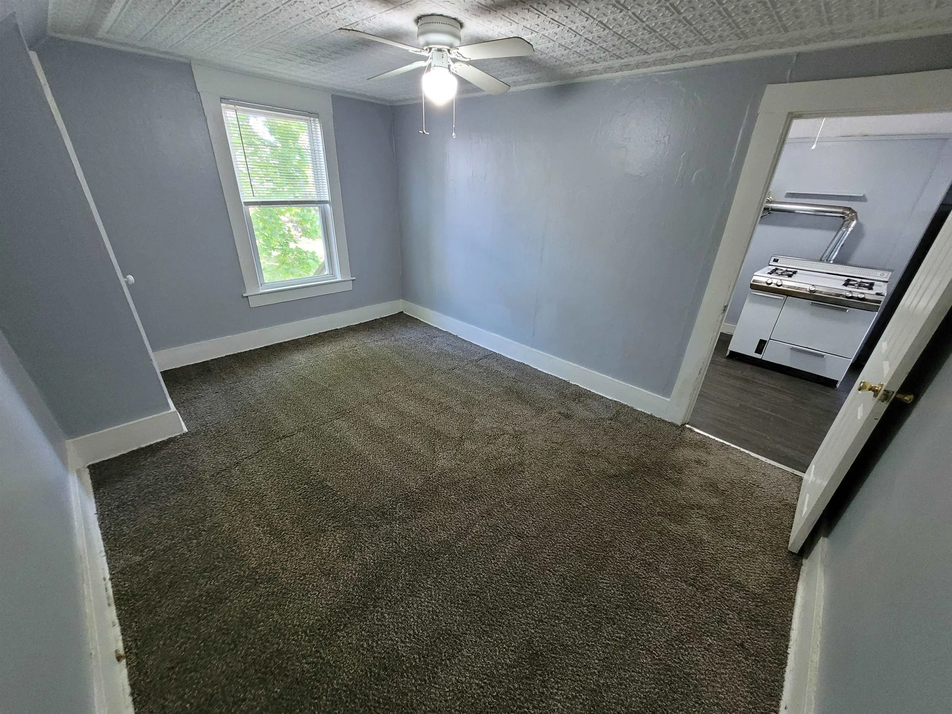 490 Lake Avenue Manchester NH 03103