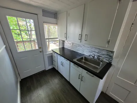 490 Lake Avenue Manchester NH 03103