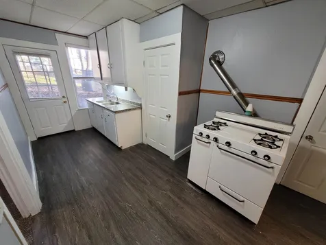 490 Lake Avenue Manchester NH 03103