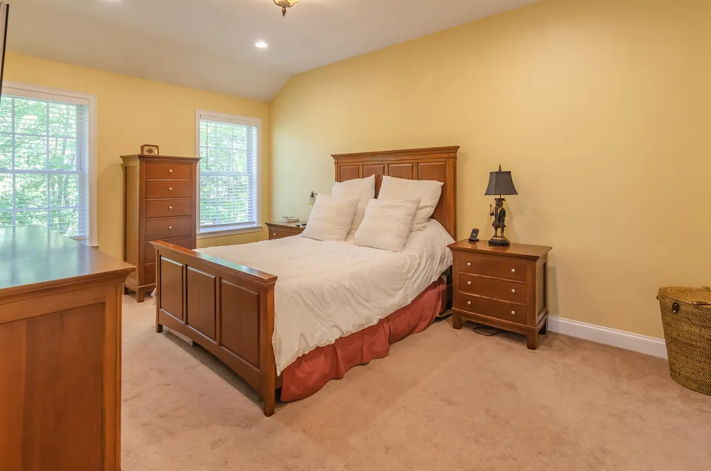 1012 Collettes Grove Road Derry NH 03038