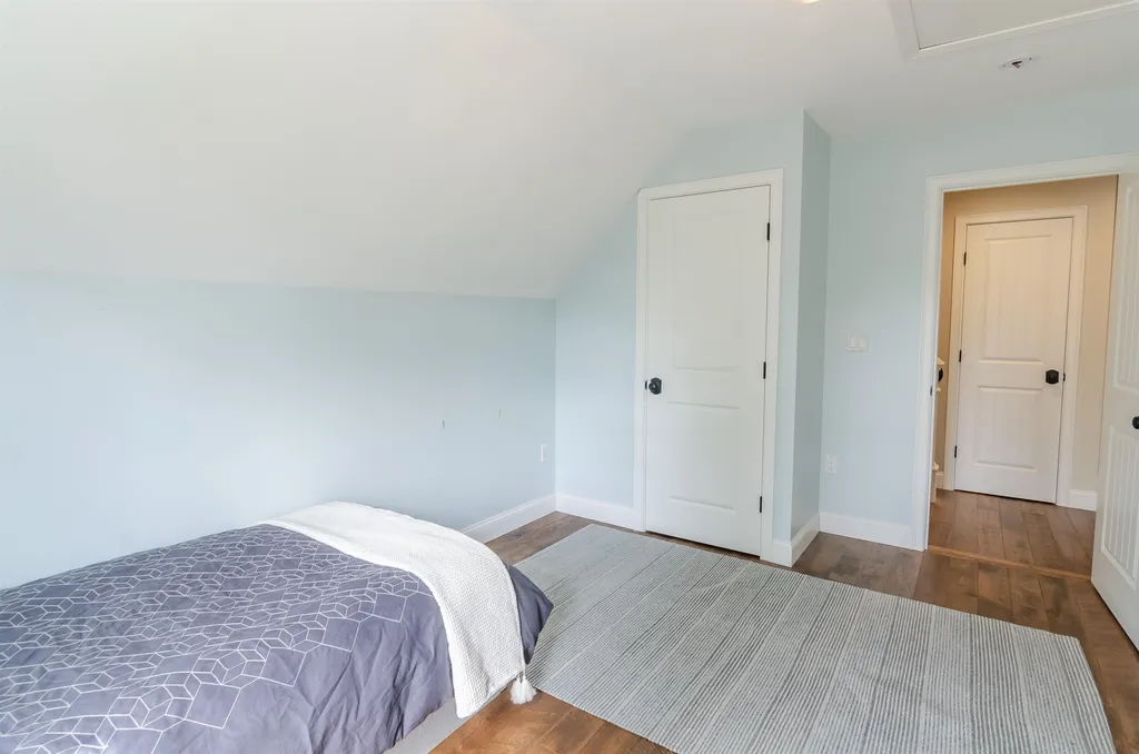 1012 Collettes Grove Road Derry NH 03038