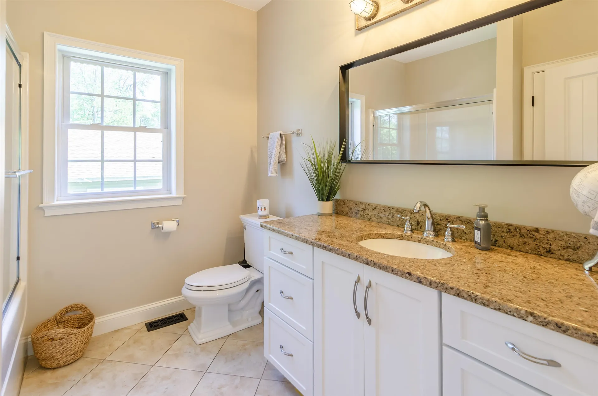 1012 Collettes Grove Road Derry NH 03038