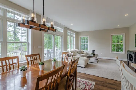 1012 Collettes Grove Road Derry NH 03038