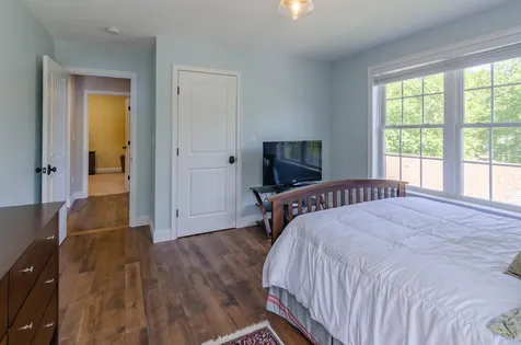 1012 Collettes Grove Road Derry NH 03038