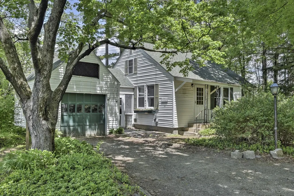 22 Royal Avenue Keene NH 03431