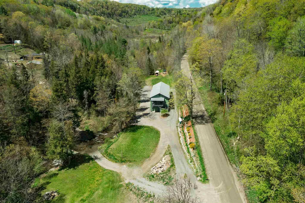 119 Washington Turnpike Chelsea VT 05038