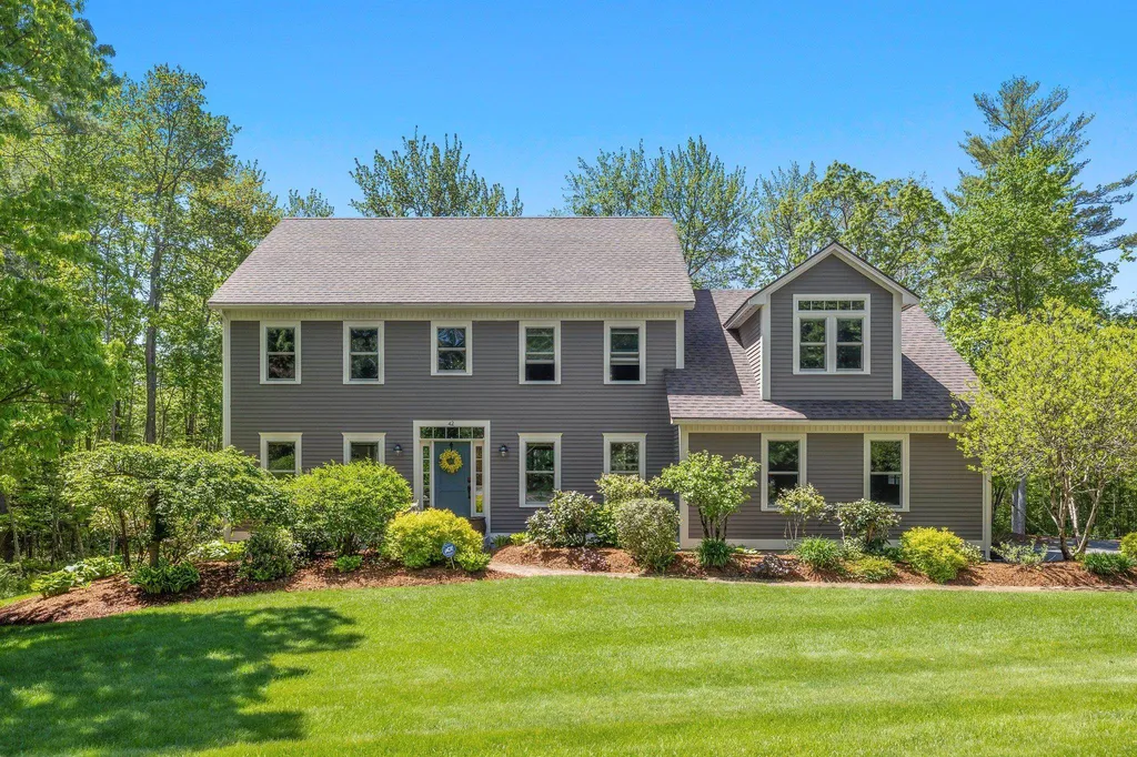 42 Oakmont Drive Concord NH 03301