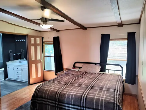 16 Black Bear Road Tamworth NH 03886