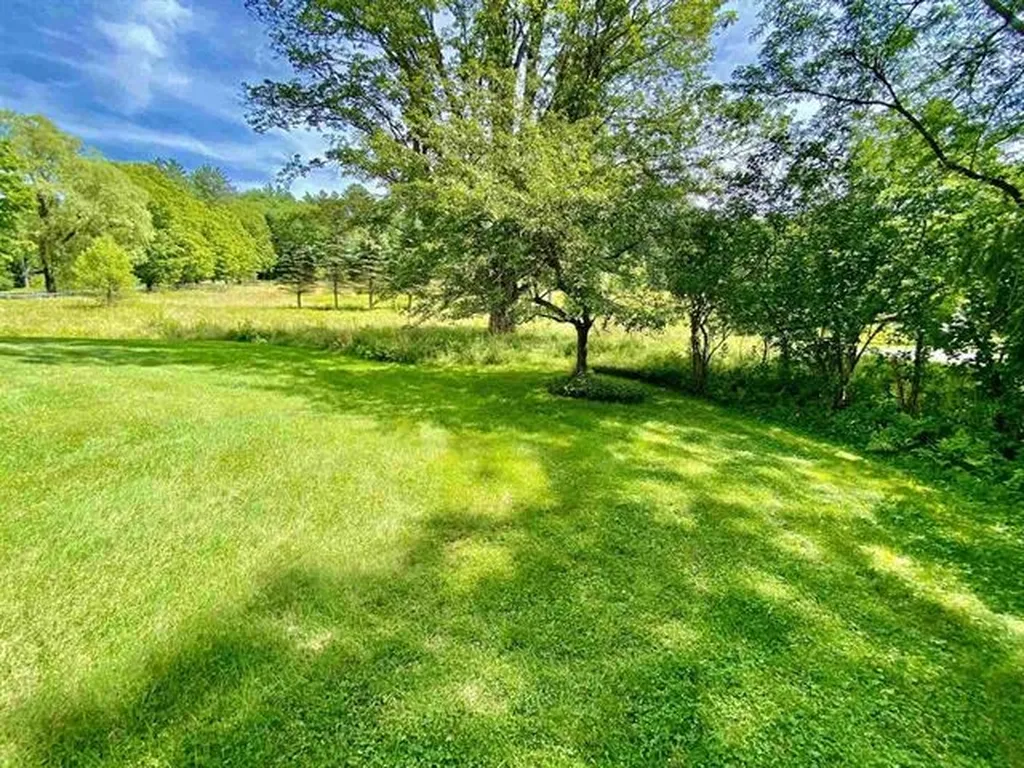 1 Border Lane Woodstock VT 05091