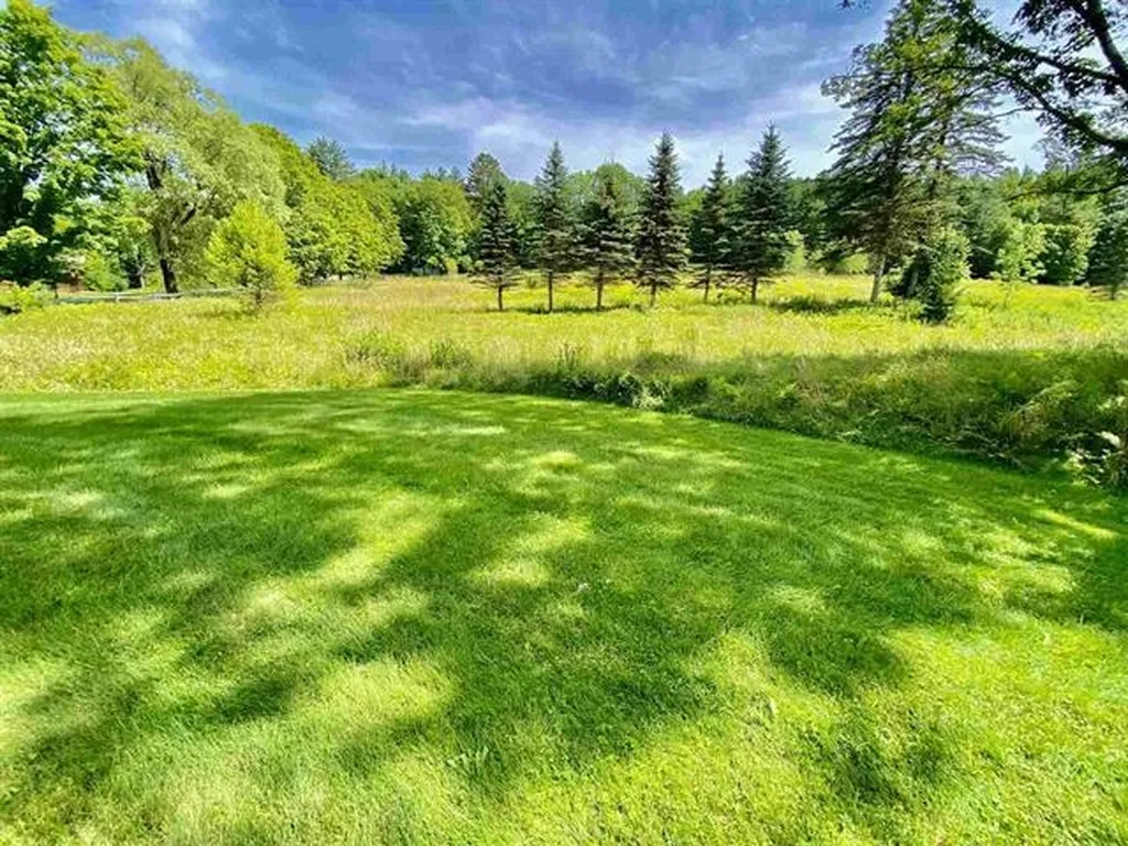 1 Border Lane Woodstock VT 05091