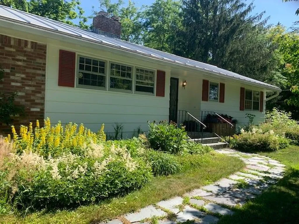 1 Border Lane Woodstock VT 05091
