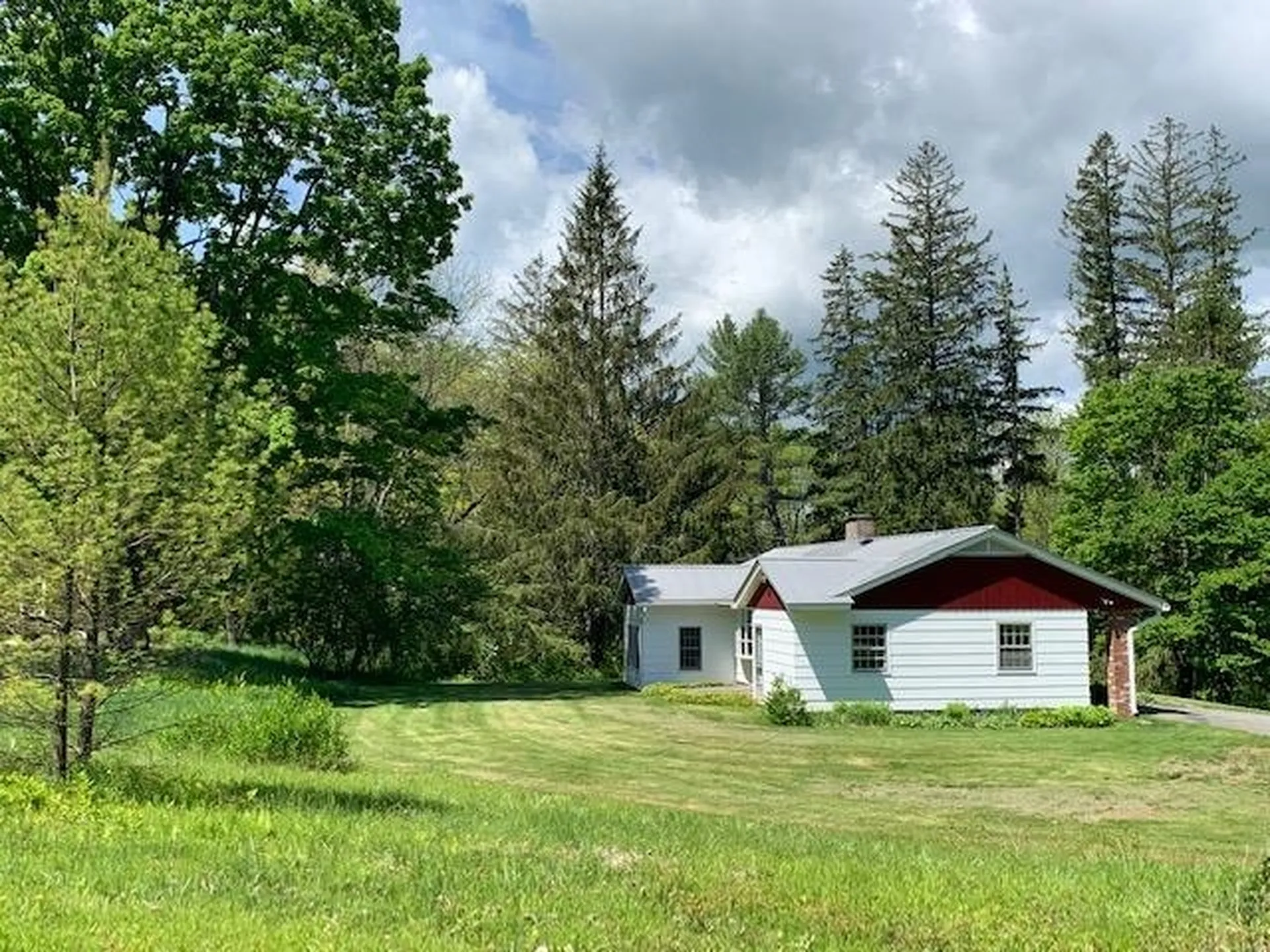 1 Border Lane Woodstock VT 05091