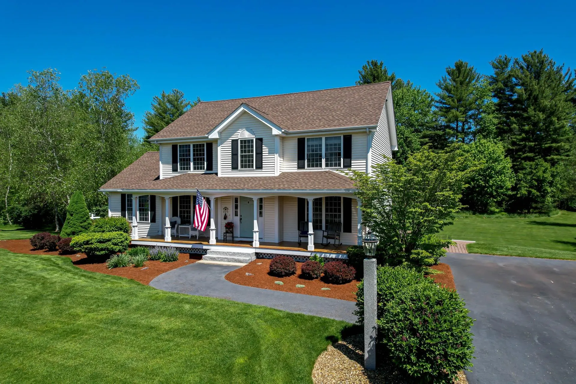 9 Lydston Lane Litchfield NH 03052