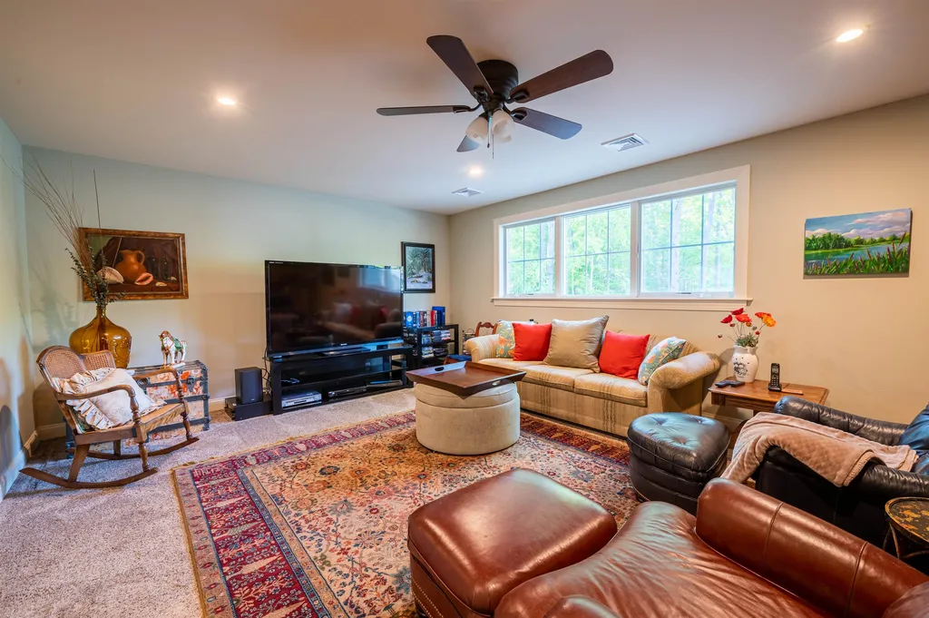 72 Mill Road North Hampton NH 03862