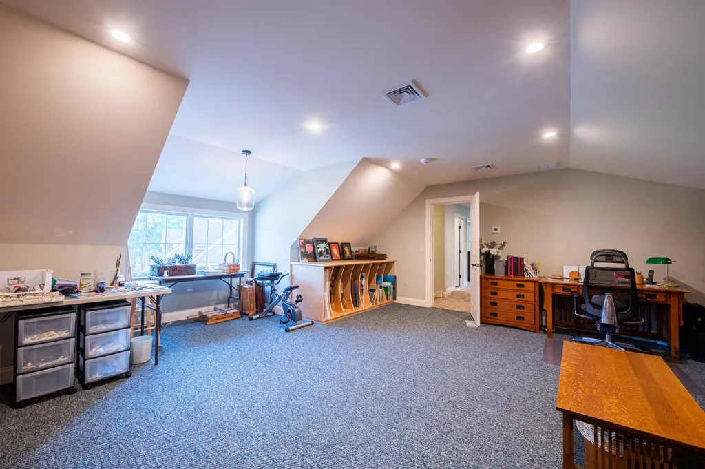 72 Mill Road North Hampton NH 03862