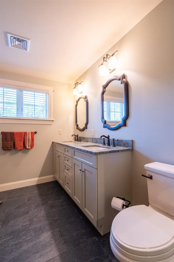 72 Mill Road North Hampton NH 03862