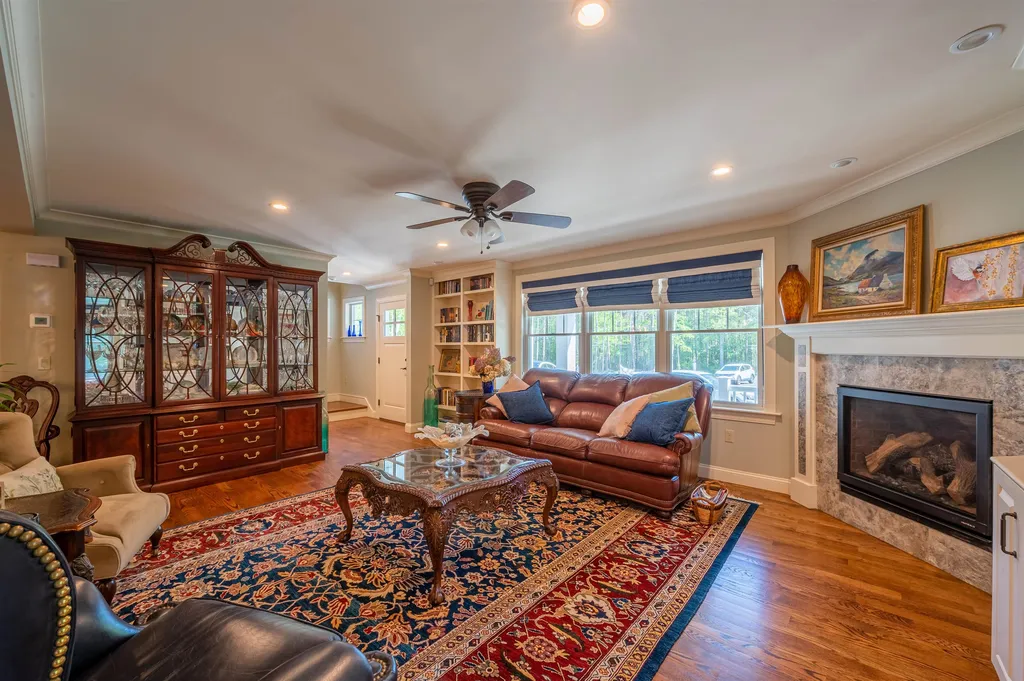 72 Mill Road North Hampton NH 03862