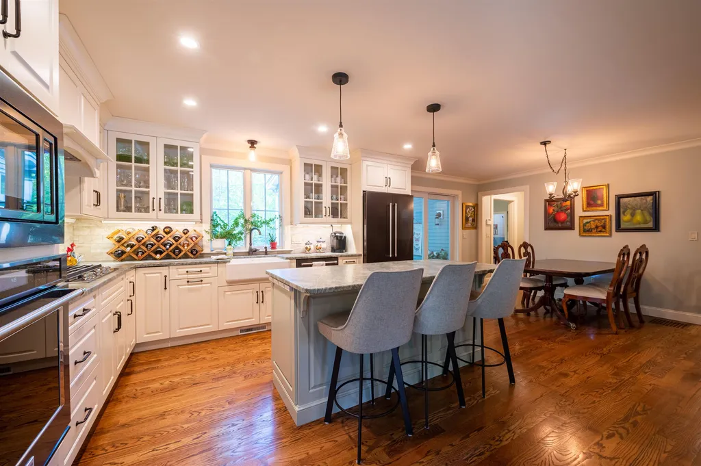 72 Mill Road North Hampton NH 03862
