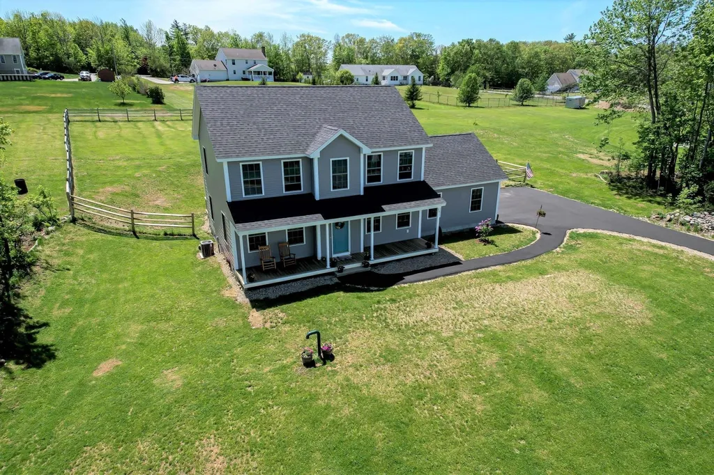 90 Richards Way Farmington NH 03835