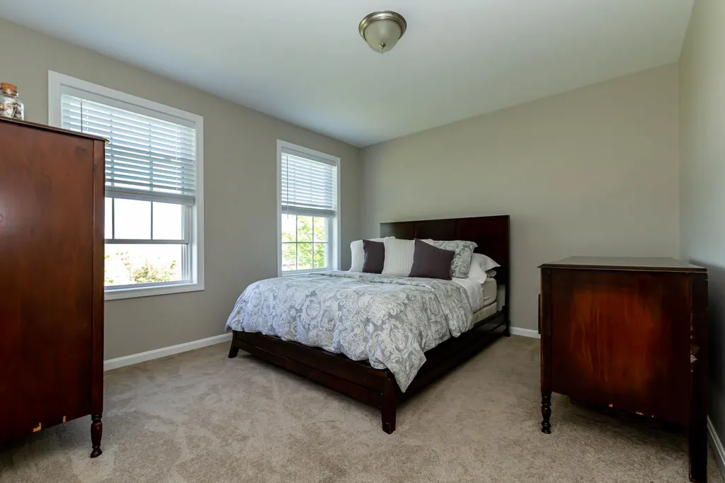 90 Richards Way Farmington NH 03835