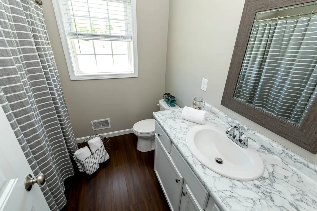 90 Richards Way Farmington NH 03835