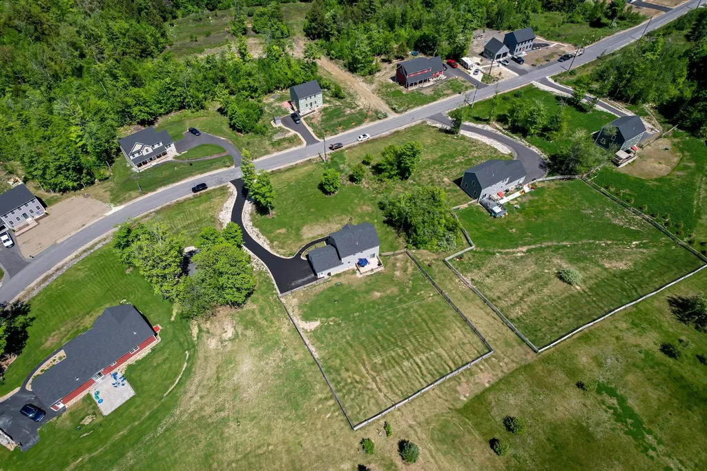 90 Richards Way Farmington NH 03835