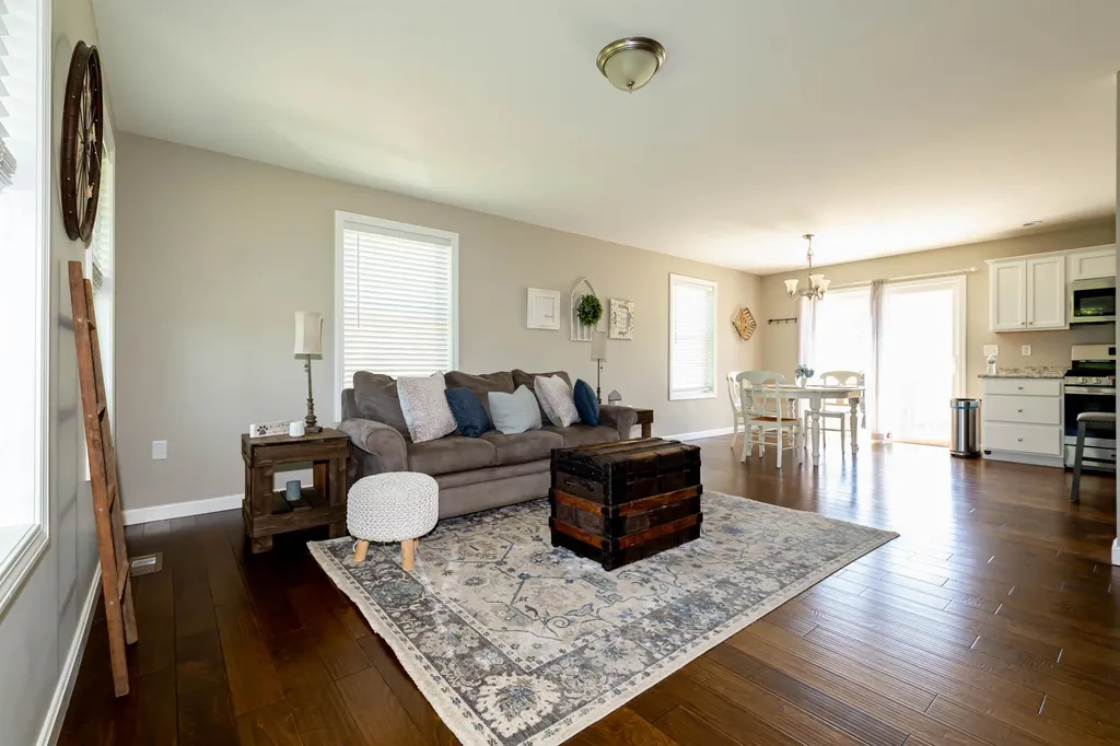 90 Richards Way Farmington NH 03835