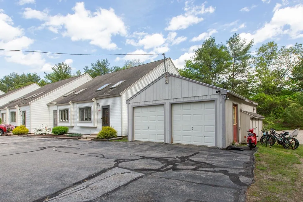 202 Route 27 Raymond NH 03077
