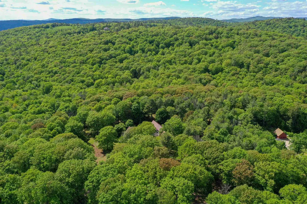 Grace Road Wilmot NH 03287