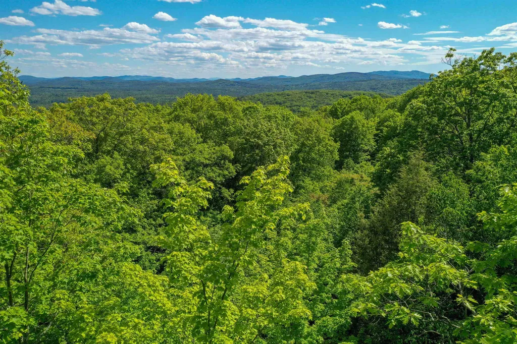 Grace Road Wilmot NH 03287