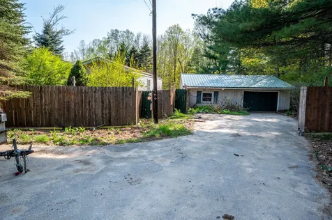 8 Moore Street Tilton NH 03276