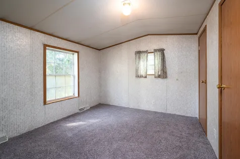 8 Moore Street Tilton NH 03276
