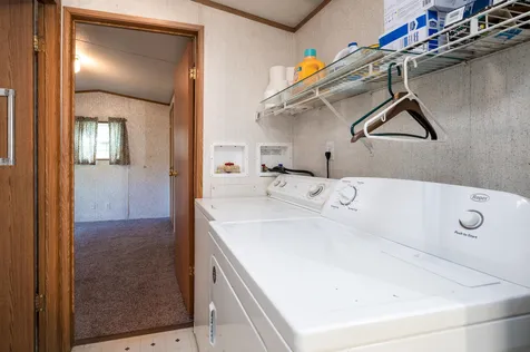 8 Moore Street Tilton NH 03276