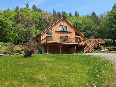 14 Pound Road Newfane VT 05345