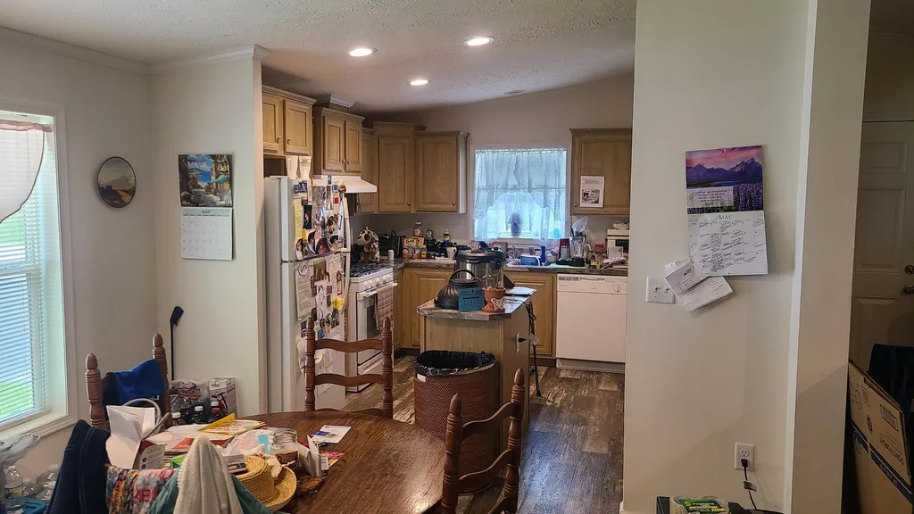 12 Eric Place Claremont NH 03743