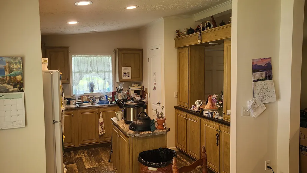 12 Eric Place Claremont NH 03743
