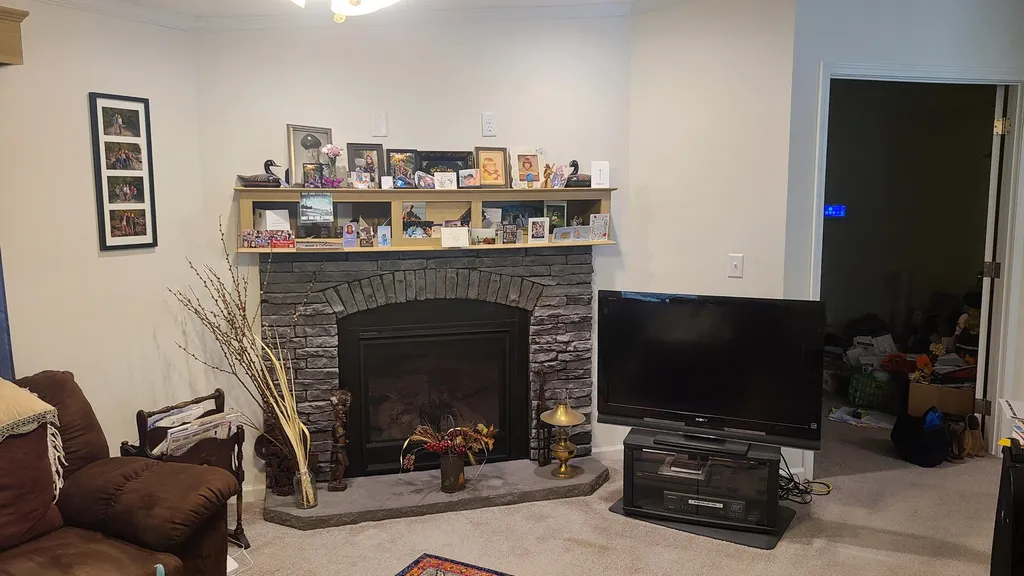 12 Eric Place Claremont NH 03743