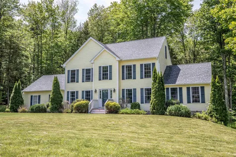 2 Sherry Lane Raymond NH 03077
