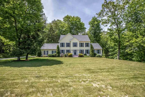 2 Sherry Lane Raymond NH 03077