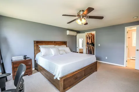 2 Sherry Lane Raymond NH 03077