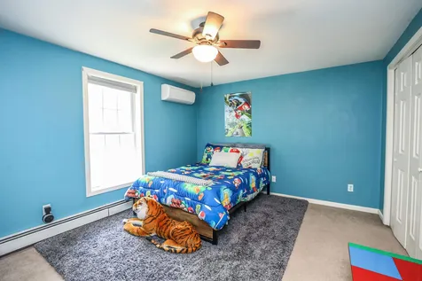 2 Sherry Lane Raymond NH 03077
