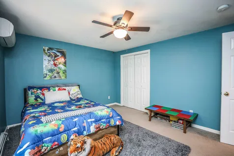 2 Sherry Lane Raymond NH 03077