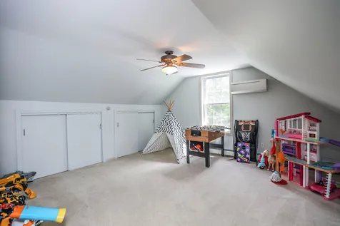 2 Sherry Lane Raymond NH 03077