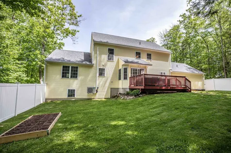 2 Sherry Lane Raymond NH 03077