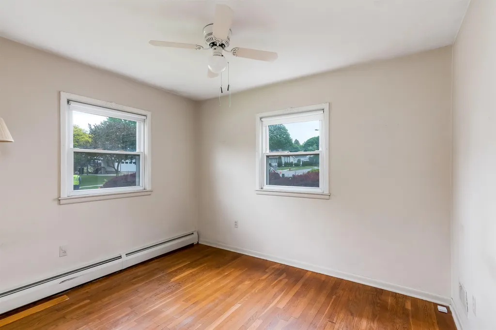 93 Birchcliff Parkway Burlington VT 05401